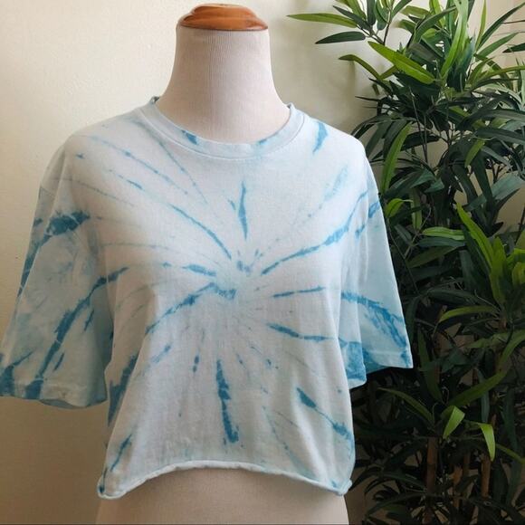 Custom Tie dye Crop top | blue spiral | S/M - Picture 3 of 4
